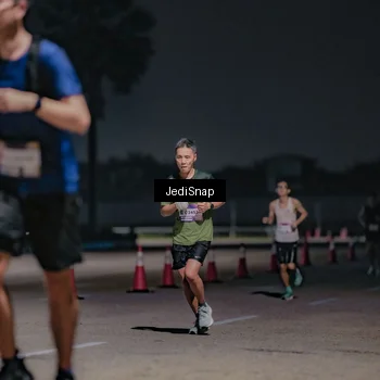 Runner Photo 7503608