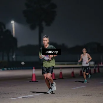 Runner Photo 7503614