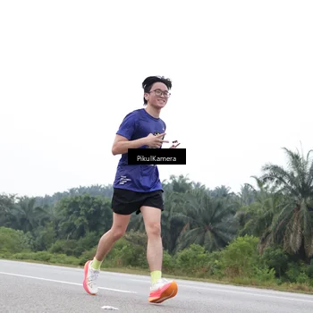 Runner Photo 7503630