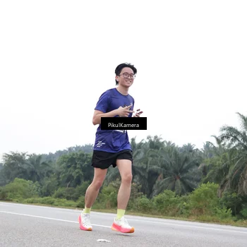 Runner Photo 7503637