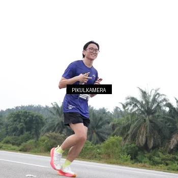 Runner Photo 7503650