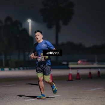 Runner Photo 7503656