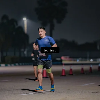 Runner Photo 7503659