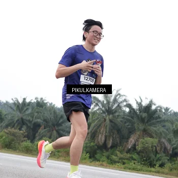 Runner Photo 7503662
