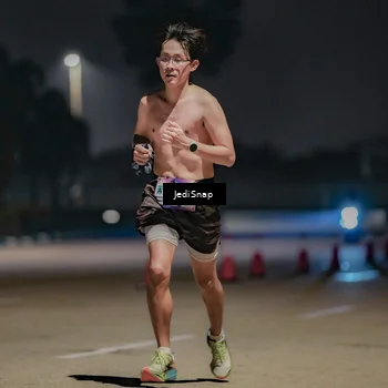 Runner Photo 7503675