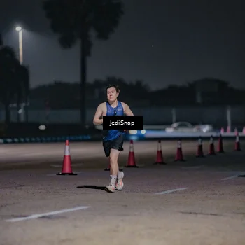 Runner Photo 7503678