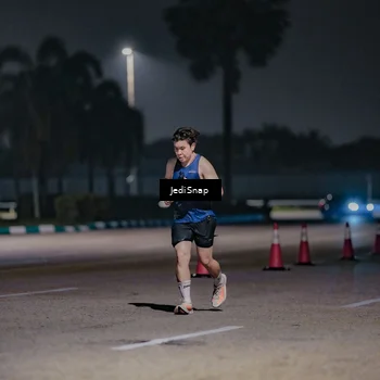 Runner Photo 7503690