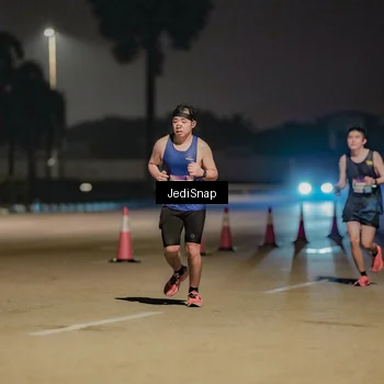 Runner Photo 7503698