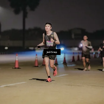 Runner Photo 7503709