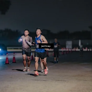 Runner Photo 7503714