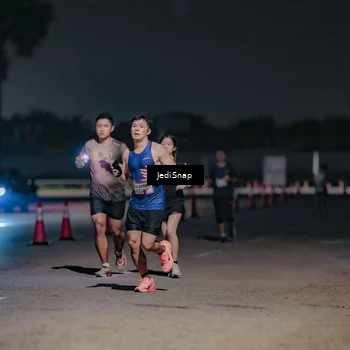 Runner Photo 7503719