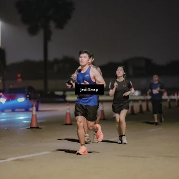 Runner Photo 7503720