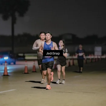 Runner Photo 7503722