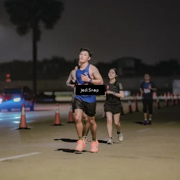 Runner Photo 7503735