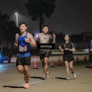 Runner Photo 7503743
