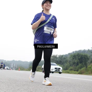 Runner Photo 7503746