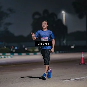 Runner Photo 7503764