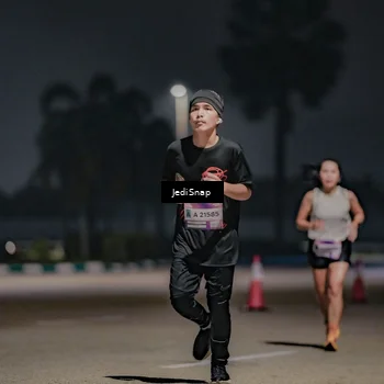 Runner Photo 7503783