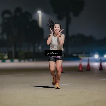 Runner Photo 7503787