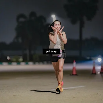Runner Photo 7503792
