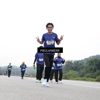 Runner Photo 7503797