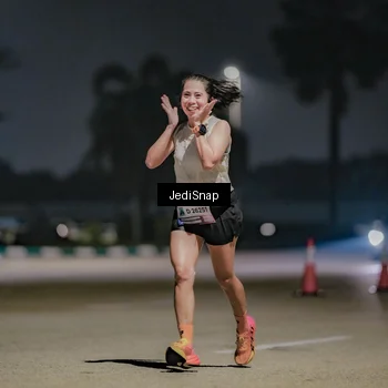Runner Photo 7503809