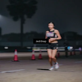 Runner Photo 7503819