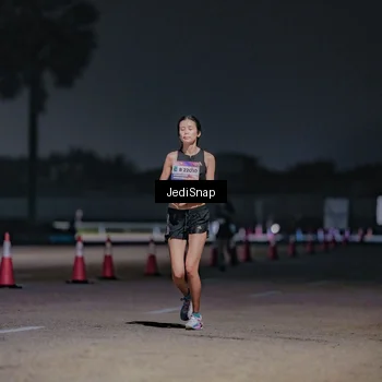 Runner Photo 7503820