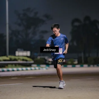 Runner Photo 7503823