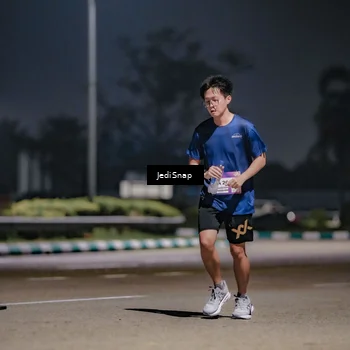 Runner Photo 7503827