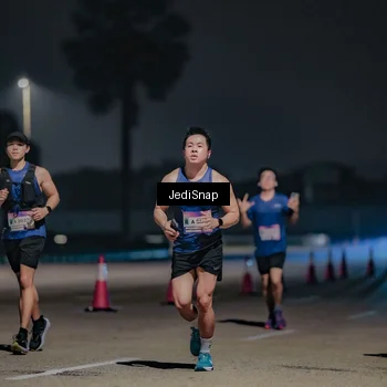 Runner Photo 7503850