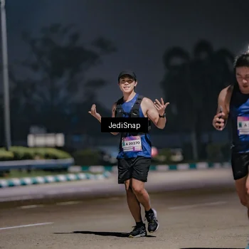 Runner Photo 7503854