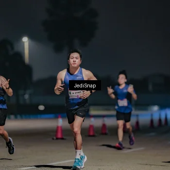 Runner Photo 7503856