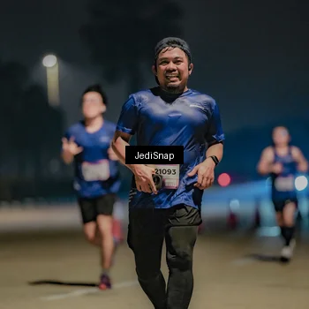 Runner Photo 7503858