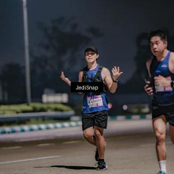 Runner Photo 7503859