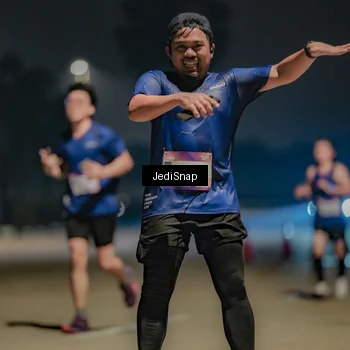 Runner Photo 7503864