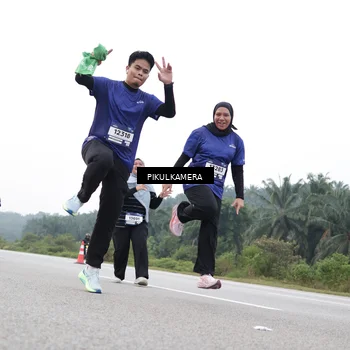 Runner Photo 7503865