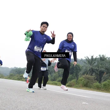 Runner Photo 7503878
