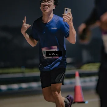Runner Photo 7503883