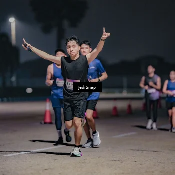 Runner Photo 7503898