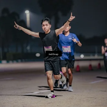 Runner Photo 7503902