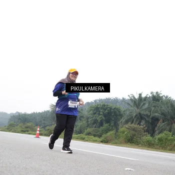 Runner Photo 7503919