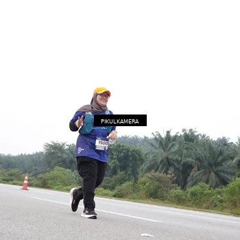 Runner Photo 7503934