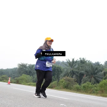 Runner Photo 7503935