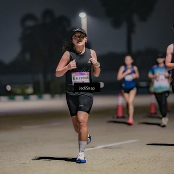 Runner Photo 7503940
