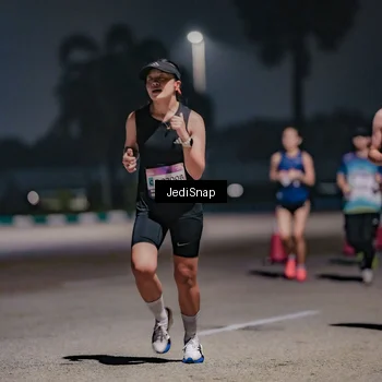 Runner Photo 7503943
