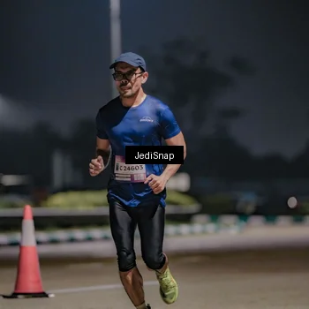 Runner Photo 7503963