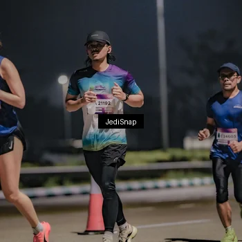 Runner Photo 7503965