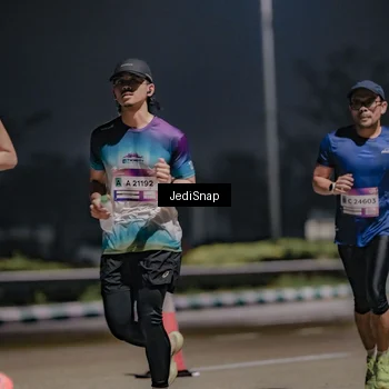 Runner Photo 7503967