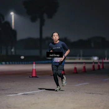 Runner Photo 7503973